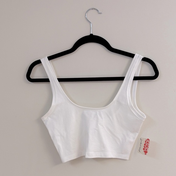 BNWT Free People Movement Women's Hot Shot Crop size S $30 USD - Picture 2 of 6